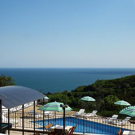 Villa Топола Екстериор снимка