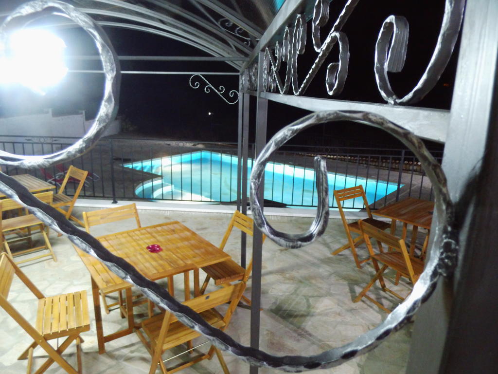 Villa Топола Екстериор снимка