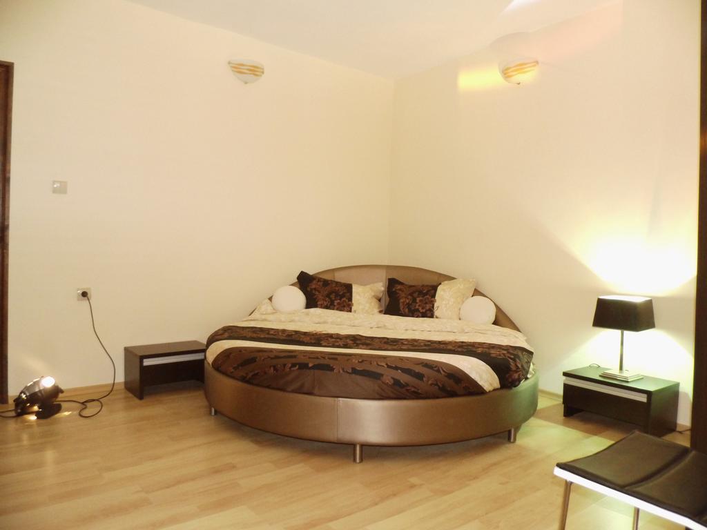 Villa Топола Екстериор снимка