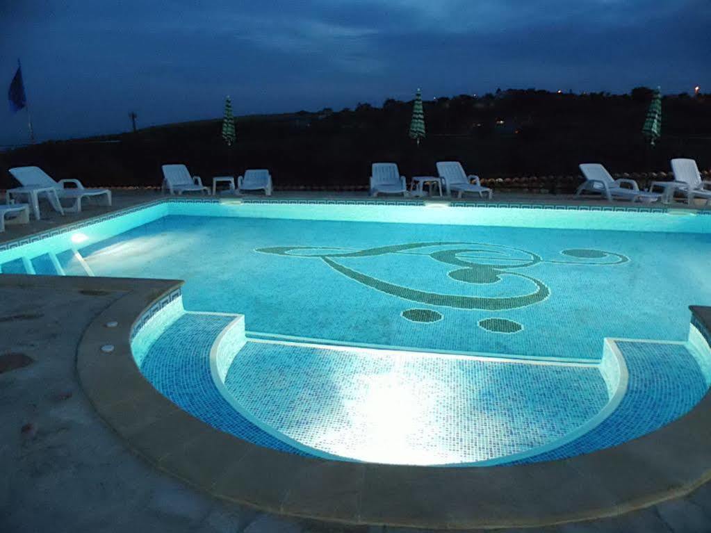 Villa Топола Екстериор снимка