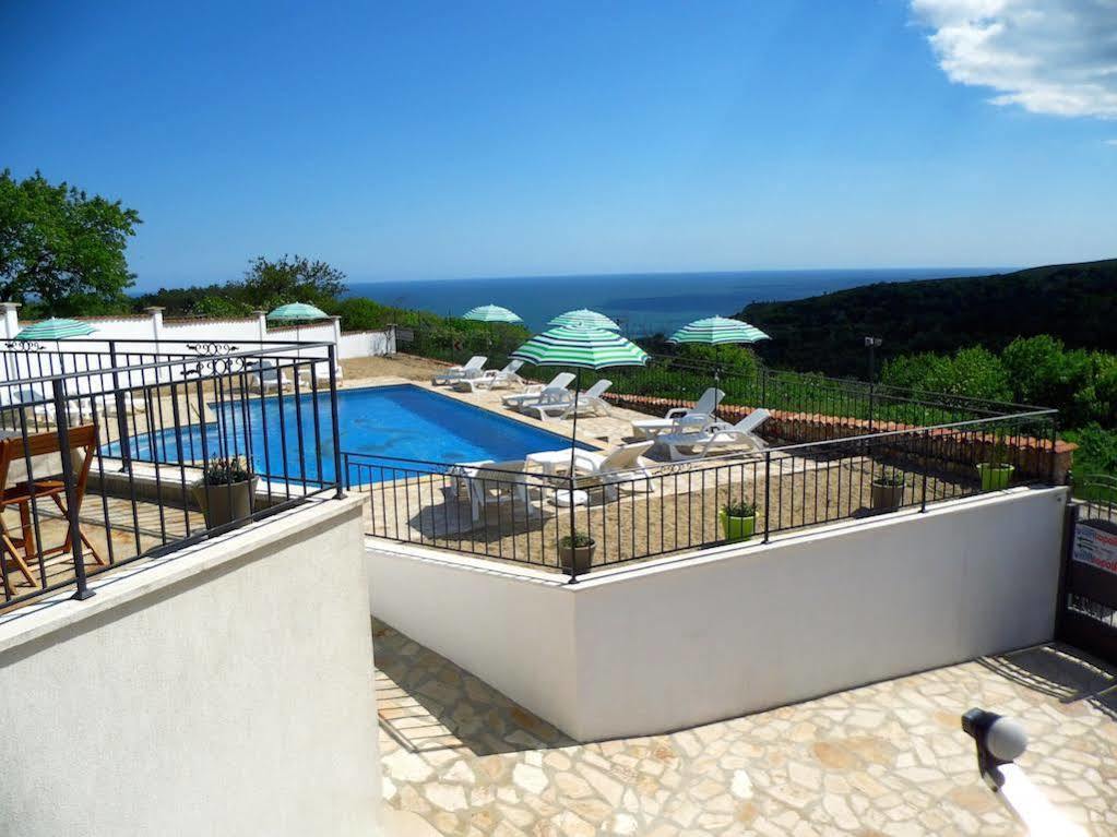 Villa Топола Екстериор снимка